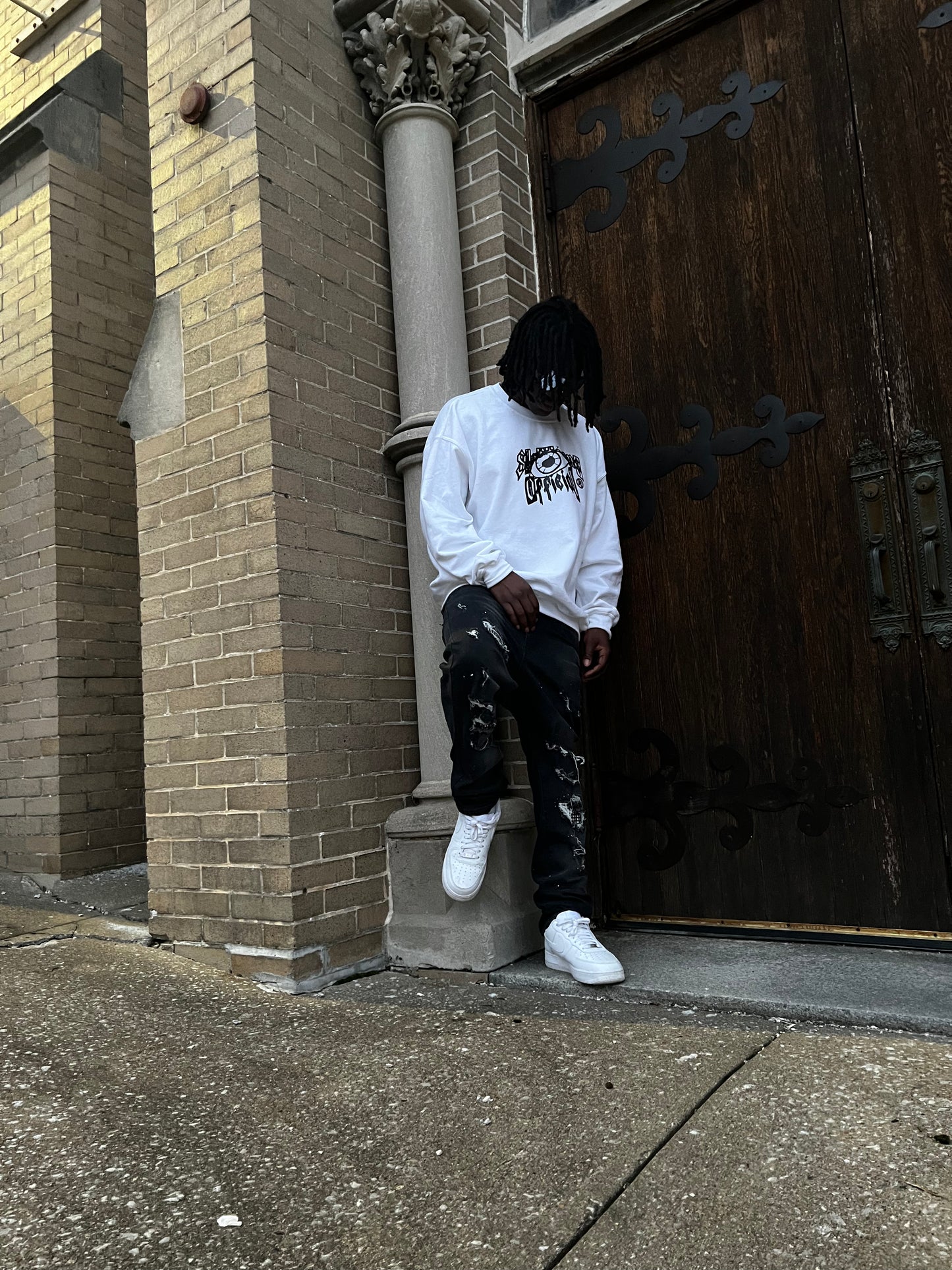 Slattoons Graphic Eye Sweatshirt